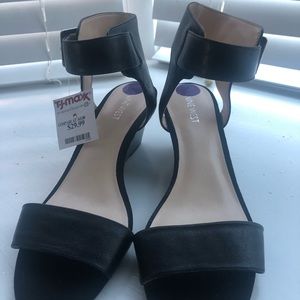Black Nine West sandals 8 1/2 NWT